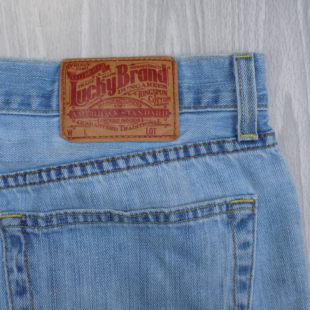 Lucky Brand Jeans Mens 34x30 Made USA Vintage Straight Leg Blue Denim Y2K